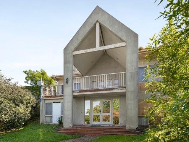 House for sale in Strathmore, Melbourne