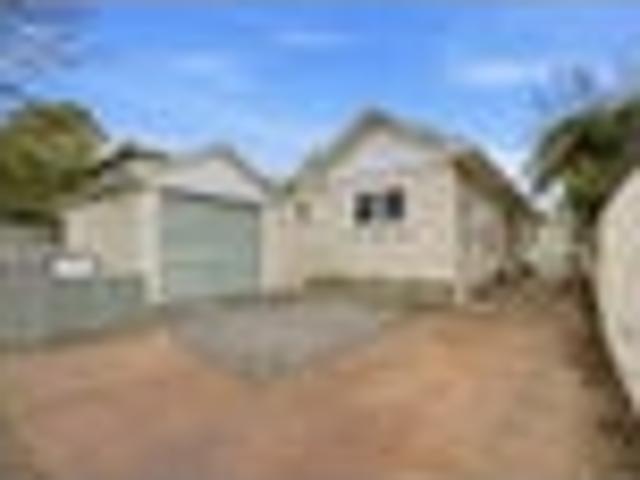 House for sale in Heathcote, Canterbury