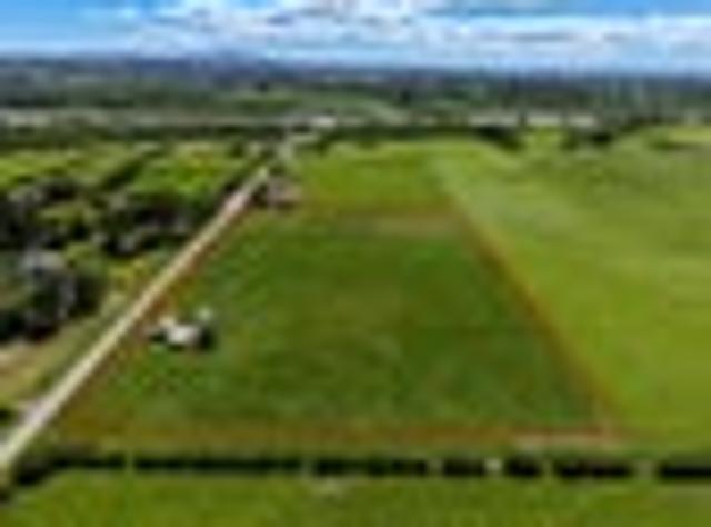 Land for sale in Canterbury