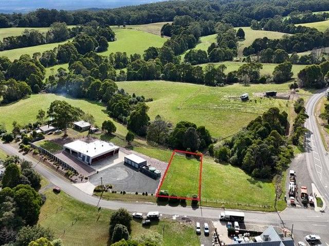 Cottage for sale in Weeaproinah, Victoria