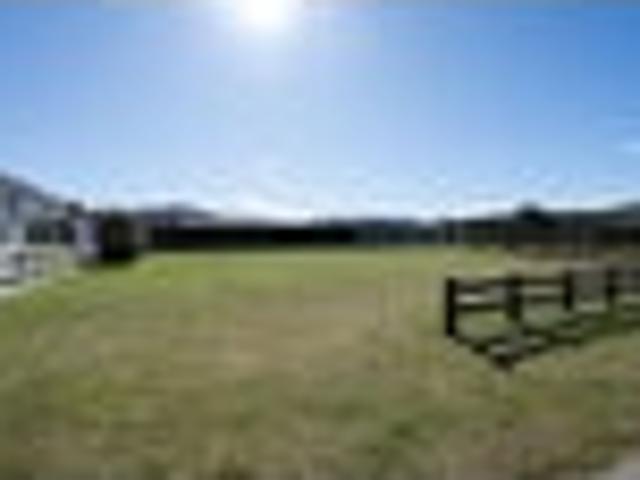 Land for sale in Kinloch, Waikato