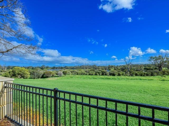 Land for sale in Viveash, Western Australia