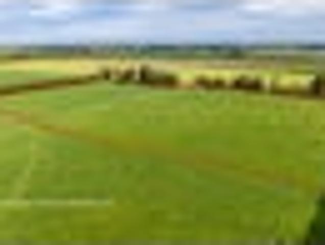 Land for sale in Canterbury
