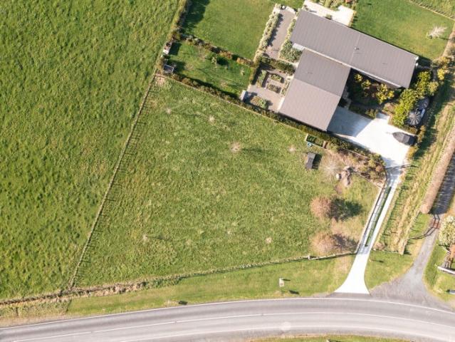 Land for sale in Awhitu, Oroua County