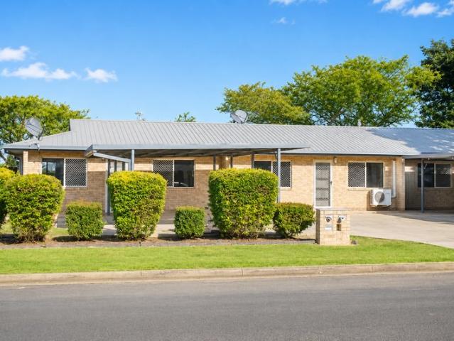 Flat for sale in Emerald