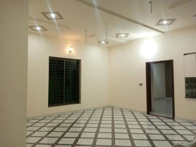 House for sale in Faisalabad, Islamabad Capital Territory