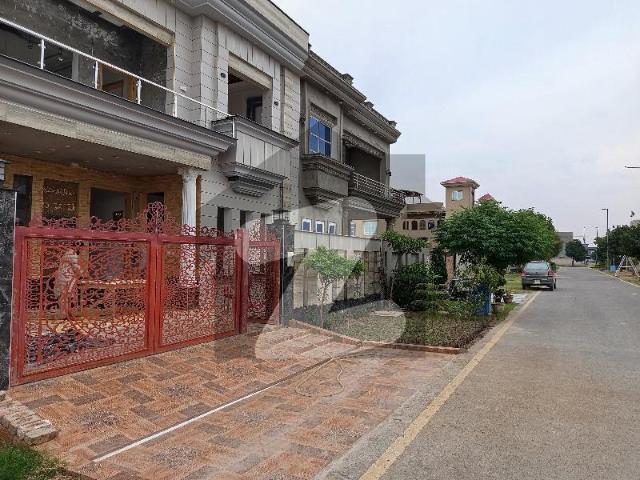 House for sale in Faisalabad, Islamabad Capital Territory