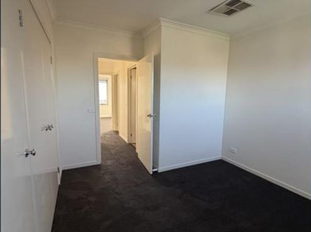 Townhouse for rent in Camerons Creek, Victoria