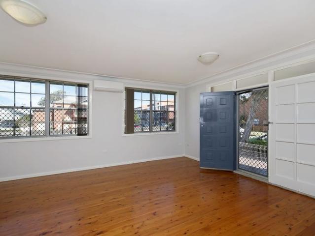 House for rent in Newcastle, Newcastle-Maitland