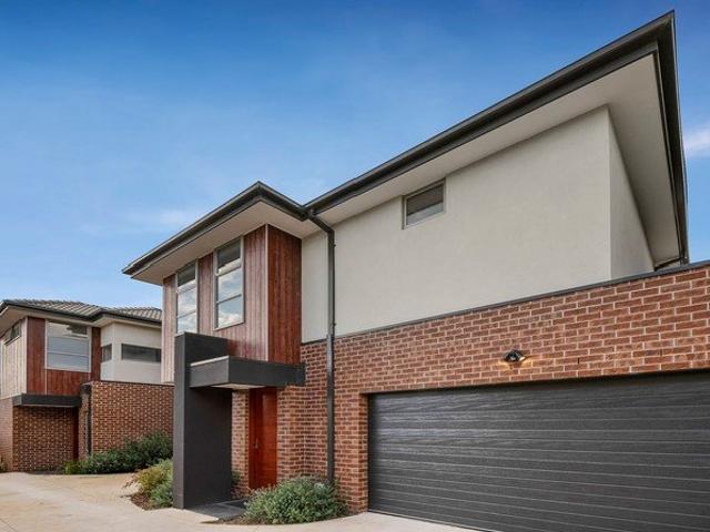 Townhouse for rent in Camerons Creek, Victoria