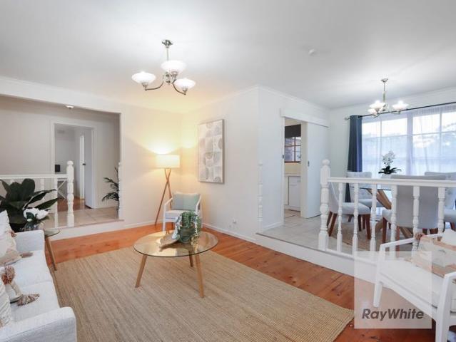 House for rent in Gladstone Park, Melbourne