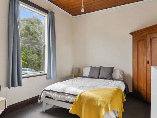 House for rent in Otakou