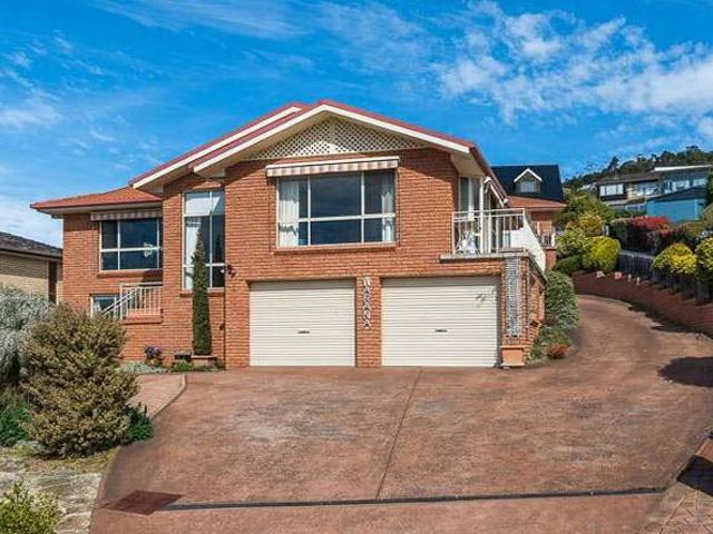 Property for rent in Sandy Bay, Tasmania