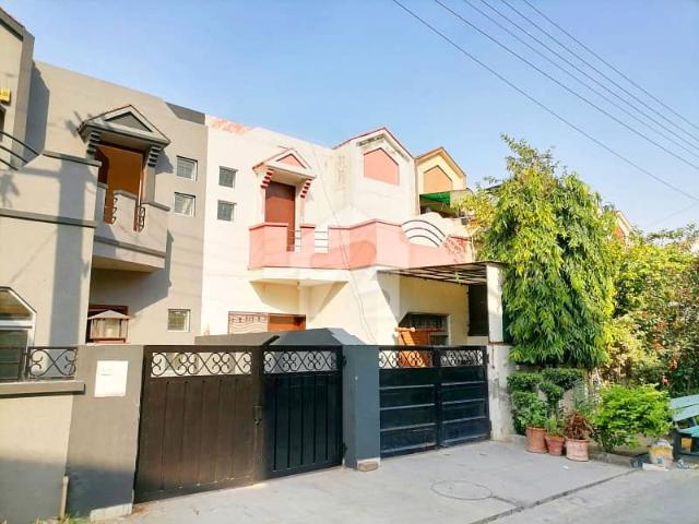 House for sale in لاہور, لاہور ڈویژن