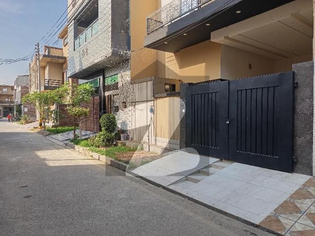 House for sale in Faisalabad, Islamabad Capital Territory