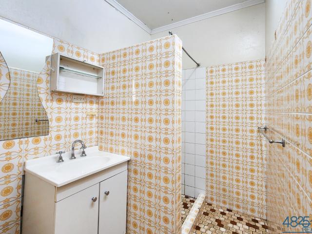 Flat for sale in Mount Isa, Queensland