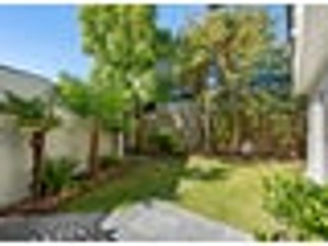 Apartment for sale in Heathcote, Canterbury