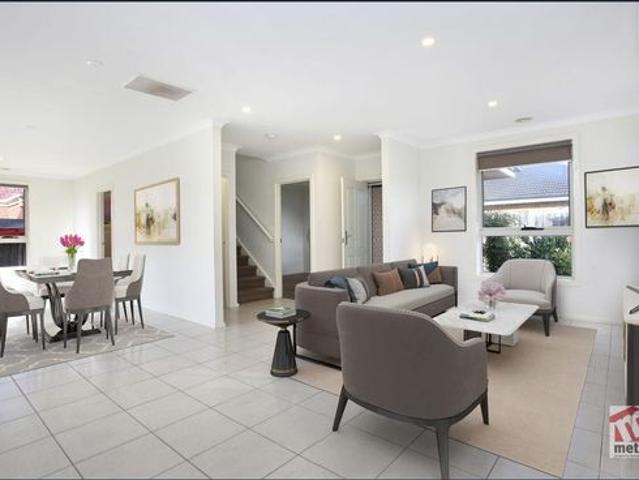 Townhouse for rent in Camerons Creek, Victoria