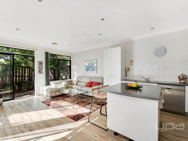 Townhouse for rent in Camerons Creek, Victoria