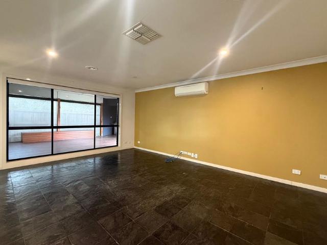 House for rent in Taylors Lakes, Melbourne
