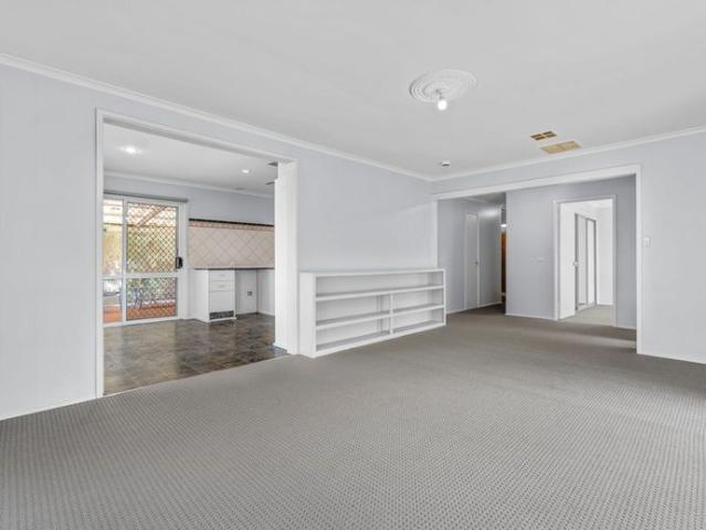 House for rent in Mill Park, Melbourne