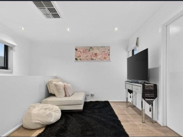 Townhouse for rent in Camerons Creek, Victoria