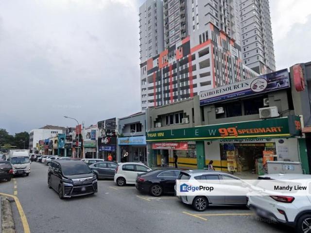 Shop for rent in Bandar Menjalara