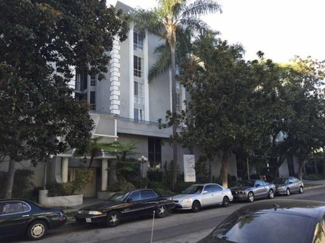 Apartment for rent in Canoga Park, California