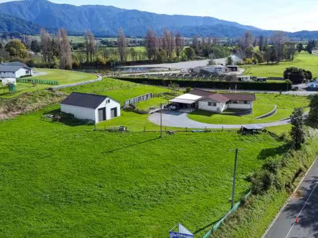 House for sale in East Takaka, Tasman