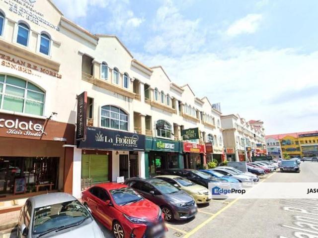 Shop for sale in Kota Damansara, Petaling Jaya