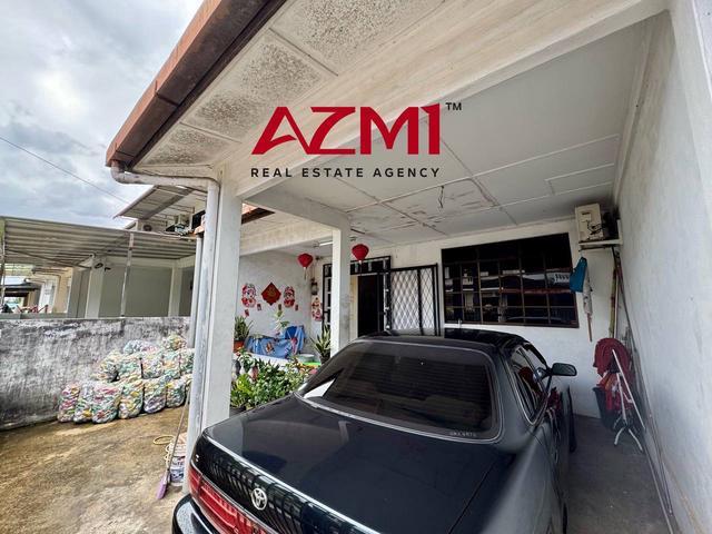 Terraced House for sale in Long Miri