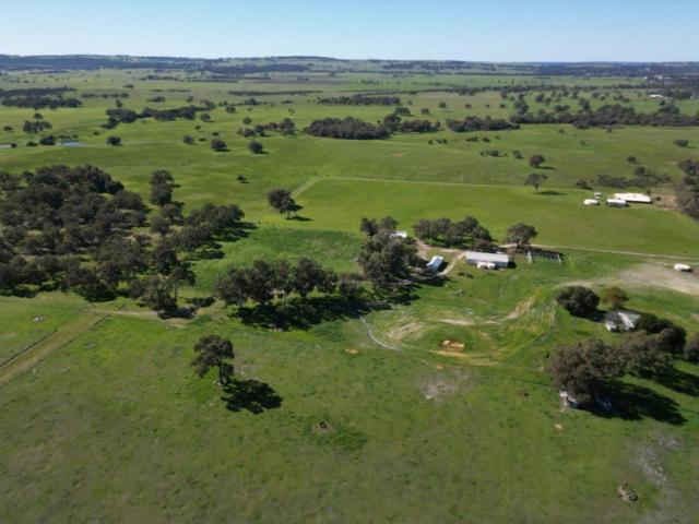 Cottage for sale in Muckenburra, Western Australia