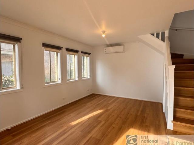 Townhouse for rent in Camerons Creek, Victoria
