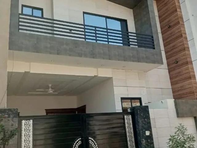 House for sale in Faisalabad, Islamabad Capital Territory