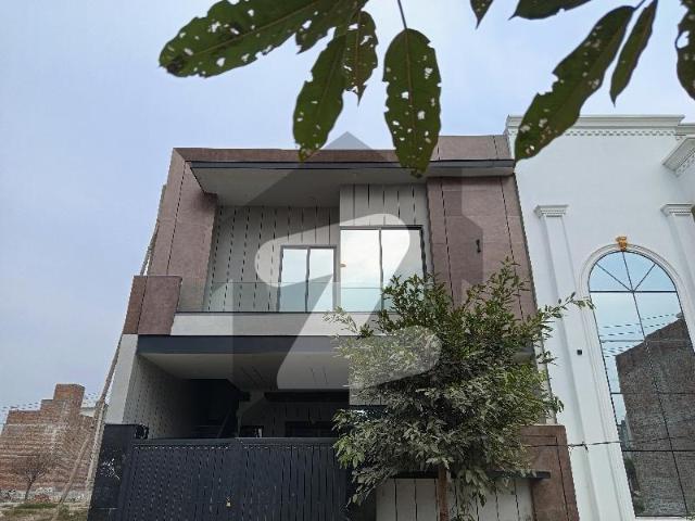 House for sale in Faisalabad, Islamabad Capital Territory