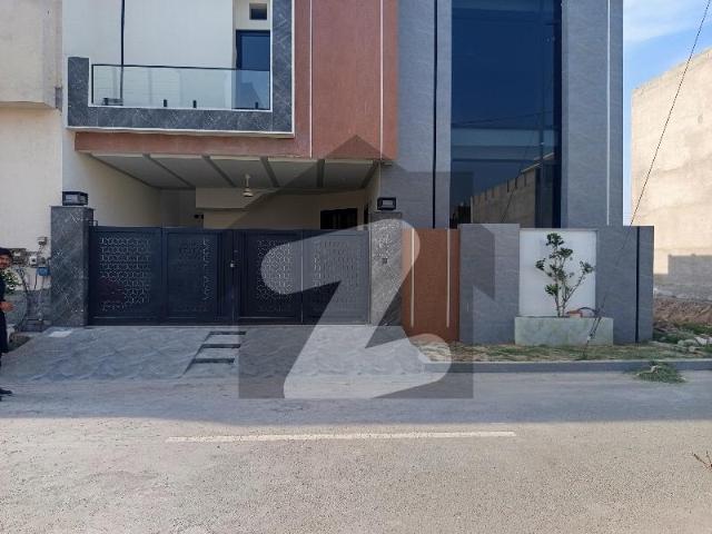 House for sale in Faisalabad, Islamabad Capital Territory