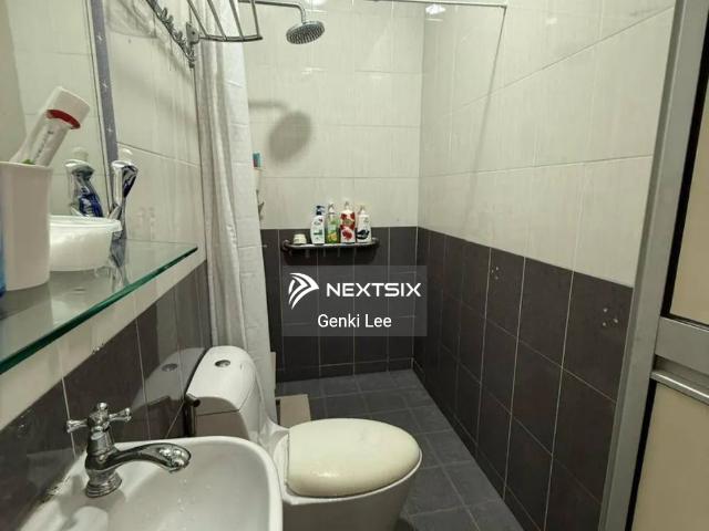 Residential House for sale in Kuching, Bahagian Kuching