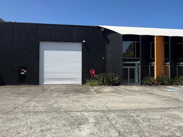 Warehouse for rent in Helensvale, Gold Coast City