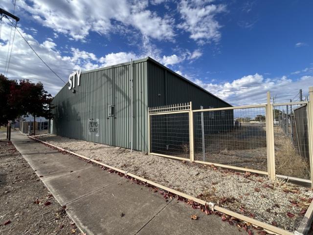 Warehouse for rent in Shepparton, City of Greater Shepparton