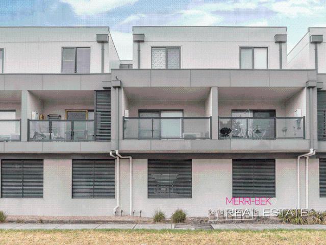 Townhouse for rent in Camerons Creek, Victoria