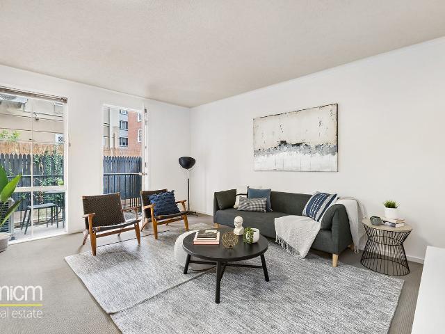 Apartment for rent in Carlton, Melbourne