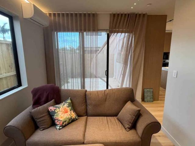 Townhouse for rent in Auckland, Oroua County