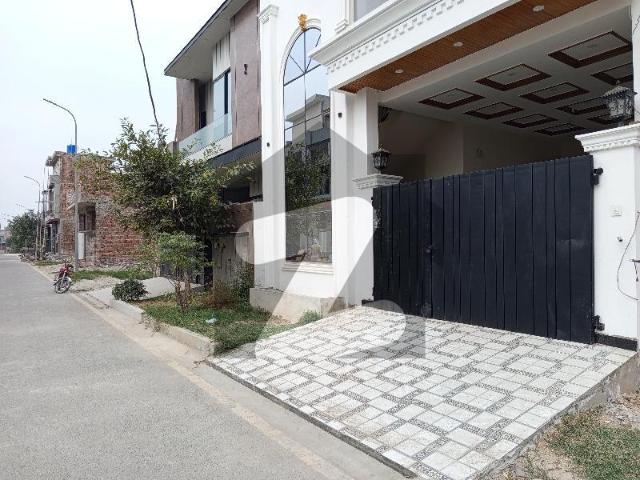 House for sale in Faisalabad, Islamabad Capital Territory