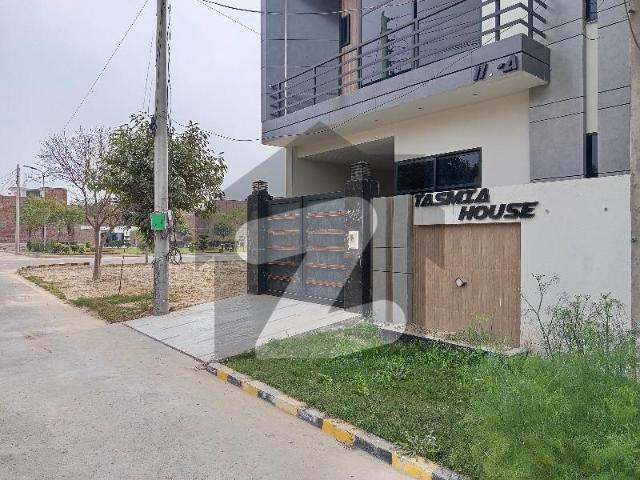 House for sale in Faisalabad, Islamabad Capital Territory