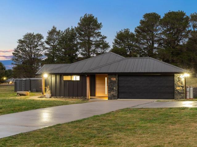 Cottage for sale in Jindabyne, New South Wales