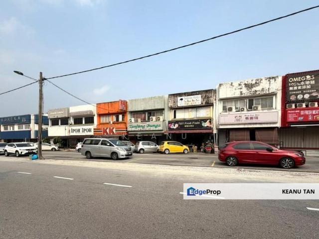 Shop for sale in Petaling Jaya, Petaling