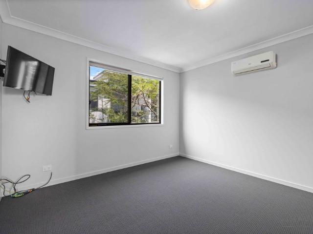Townhouse for rent in Moorvale, Greater Brisbane