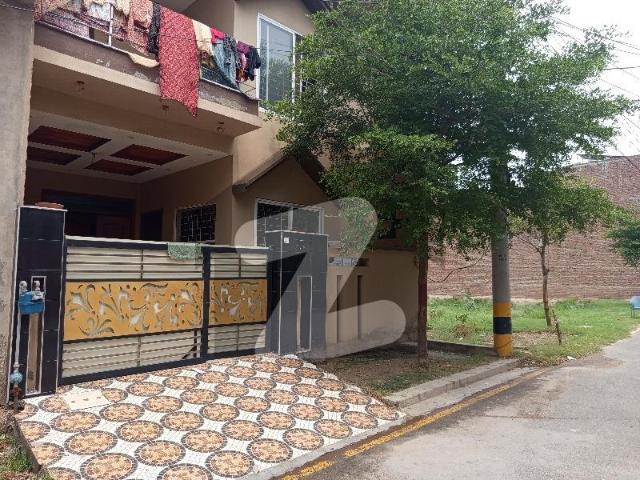 House for sale in Faisalabad, Islamabad Capital Territory