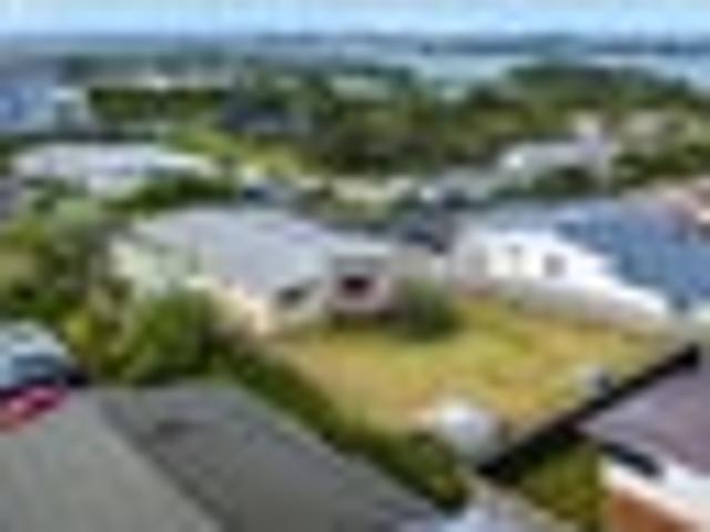 House for sale in Wairau Valley