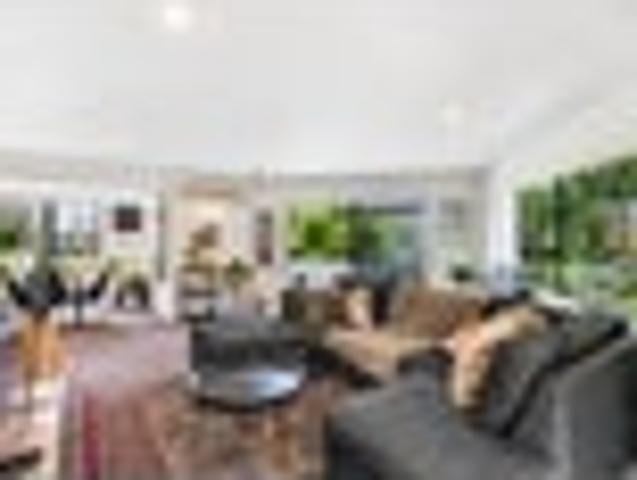 House for sale in Birkenhead, Kaipātiki